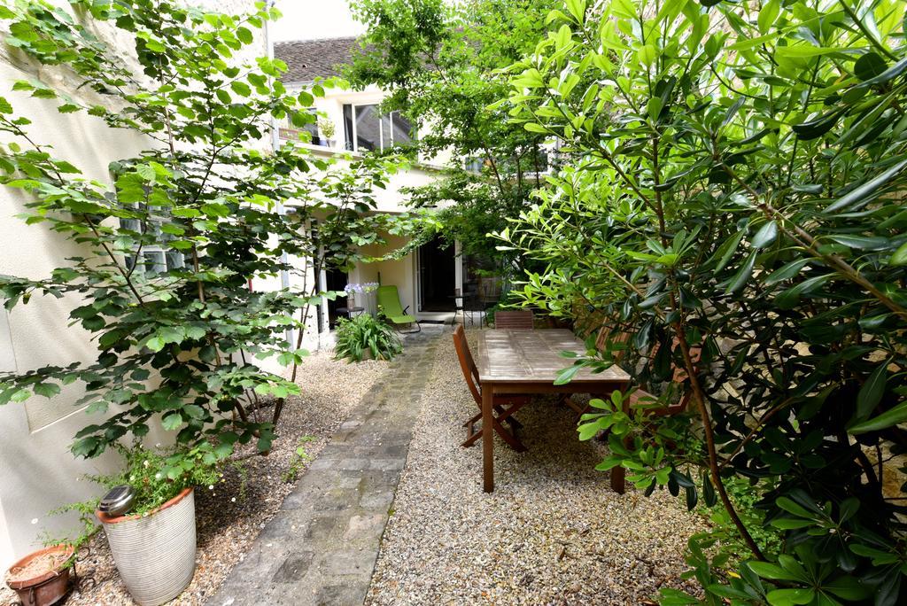Le 3 Rue Grande Bed & Breakfast Moret-sur-Loing Exterior photo